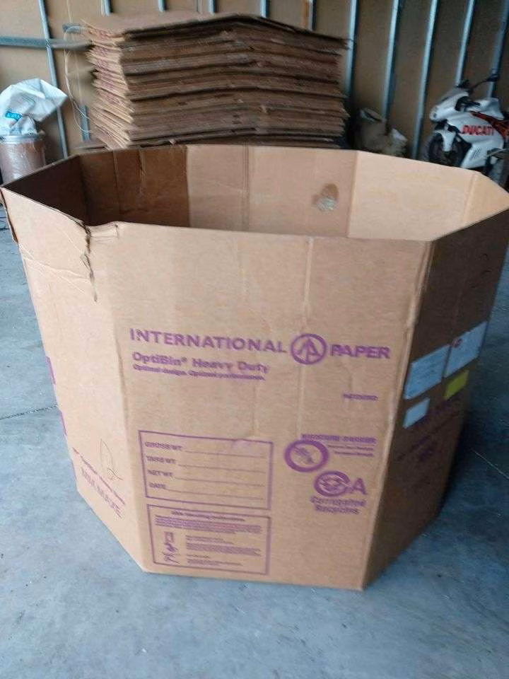 48219 (Detroit MI) - 5 Wall Octagon Gaylord Bulk Boxes – gallery image 3