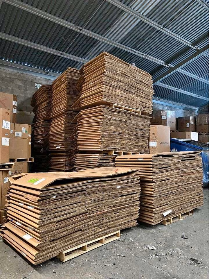 Tucson AZ 85710 - 48 x 40 x 40 Bulk Boxes for sale – gallery image 3